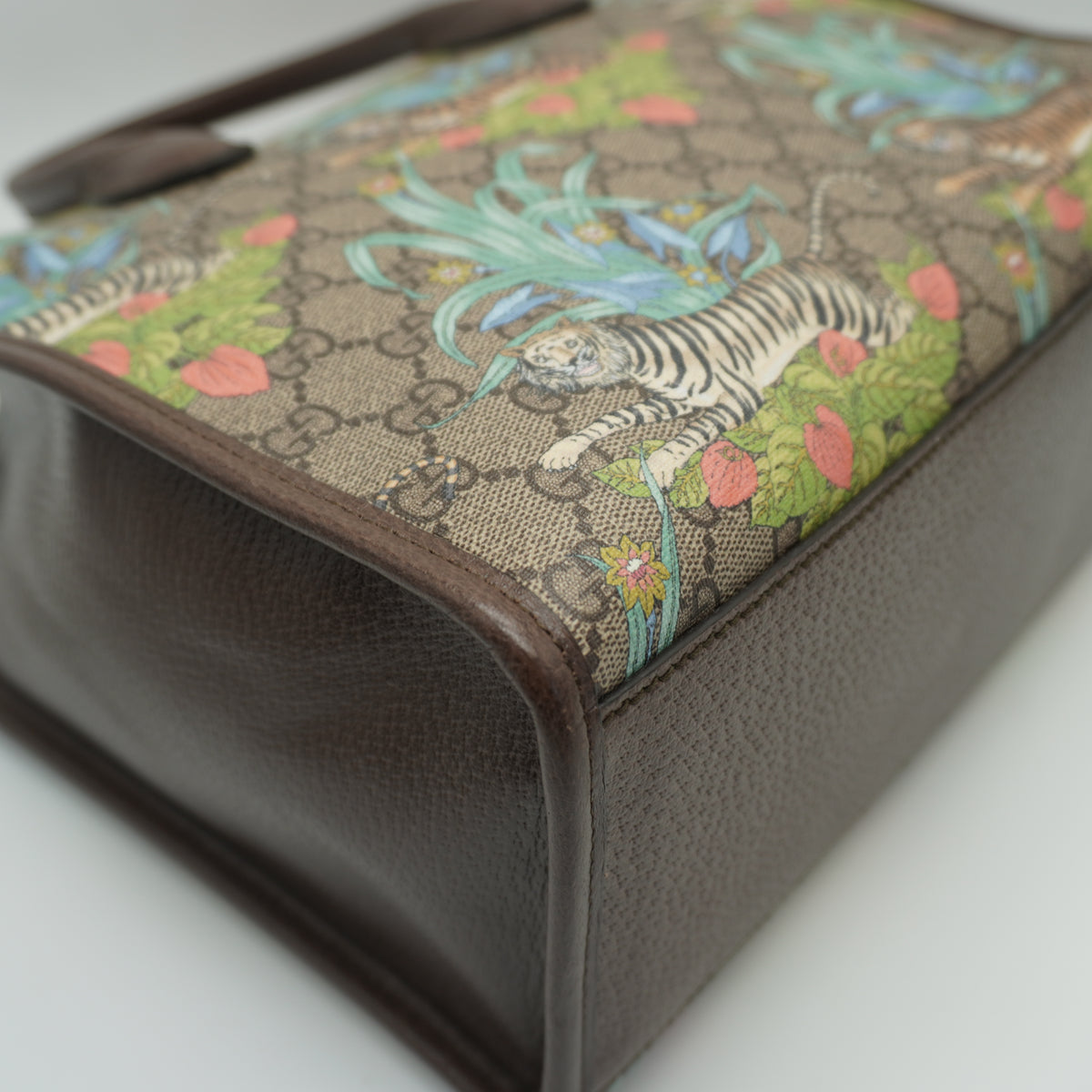 Gucci	Tiger GG Medium Tote Bag GHW