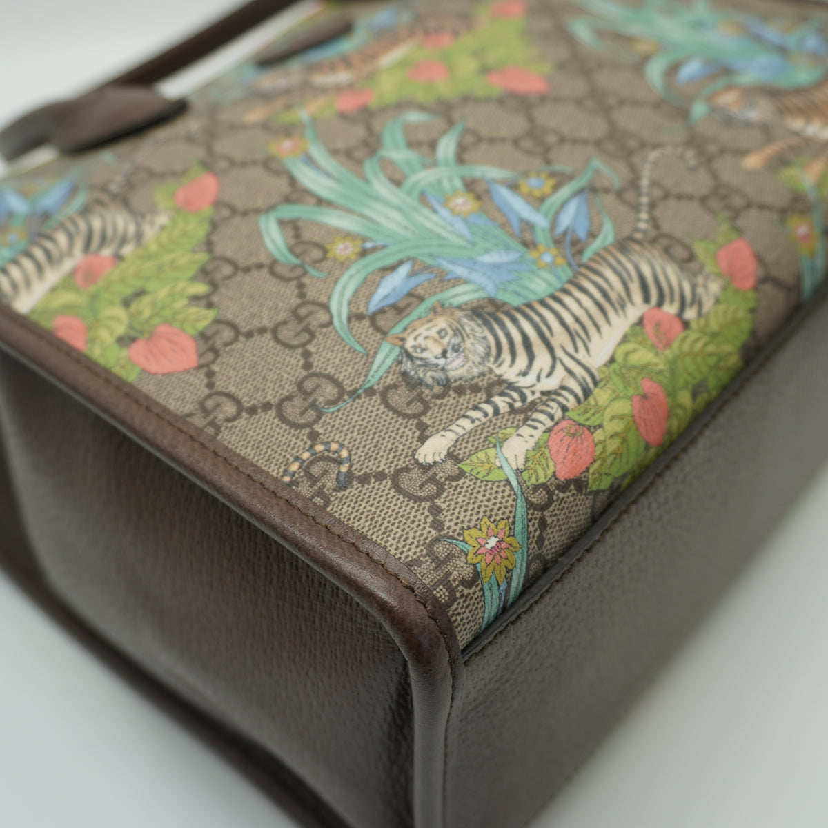 Gucci	Tiger GG Medium Tote Bag GHW