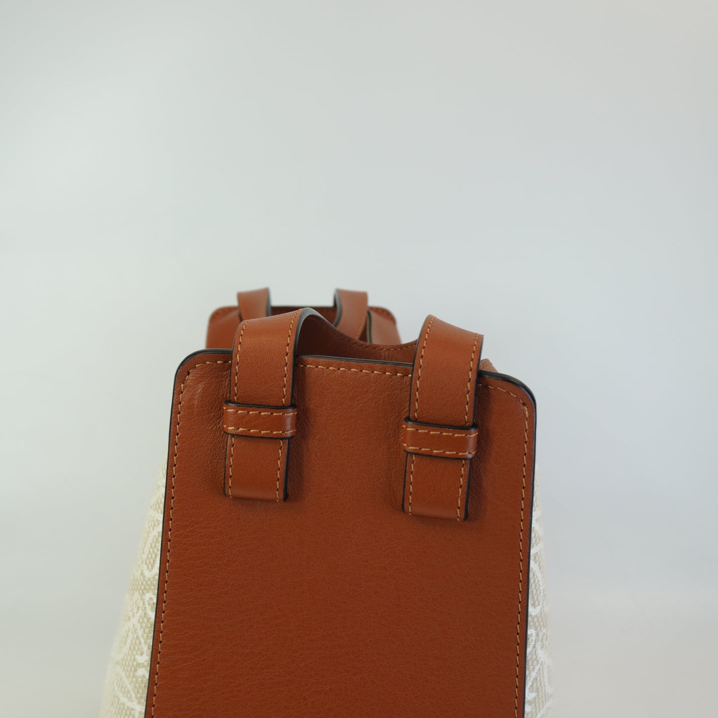 Loewe Hammock Bag Medium GHW
