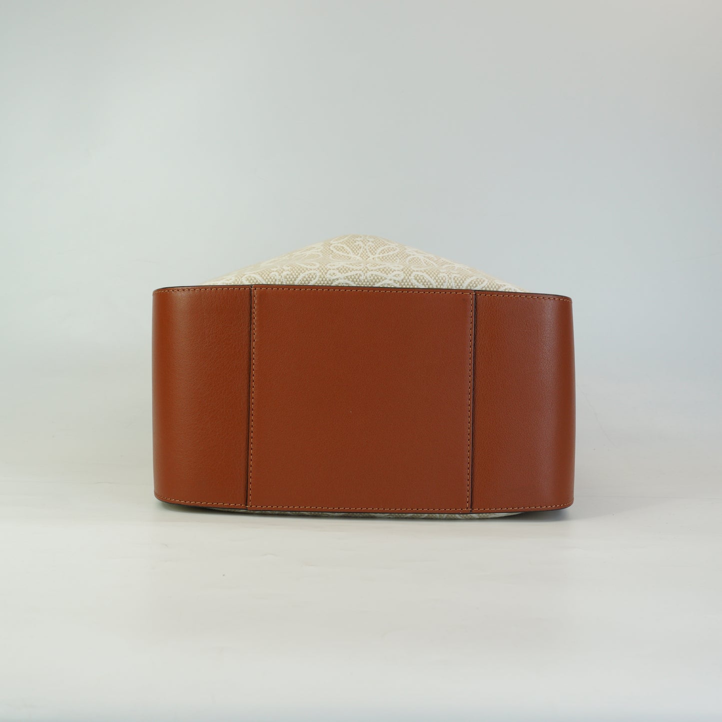 Loewe Hammock Bag Medium GHW