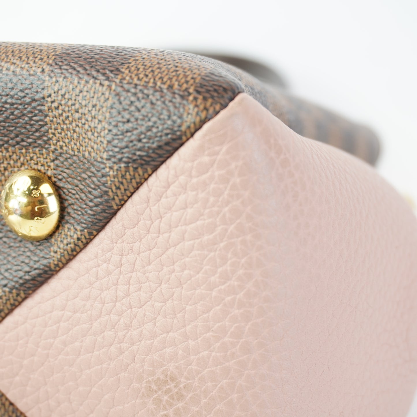 Louis Vuitton	Brittany Pink/Mono