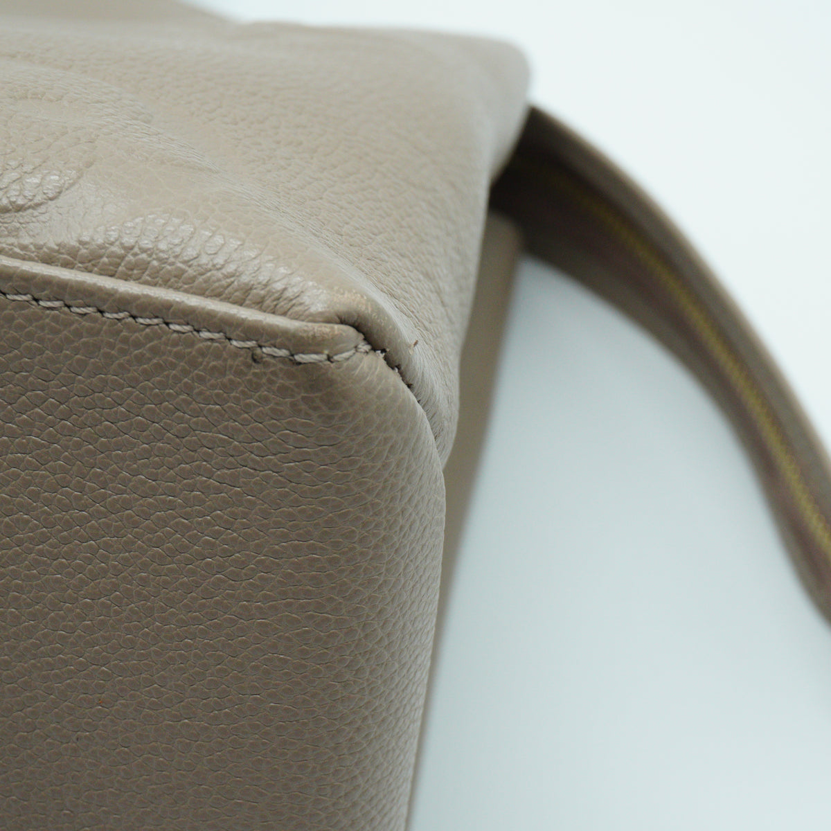 Louis Vuitton Grand Palais Medium Beige GHW