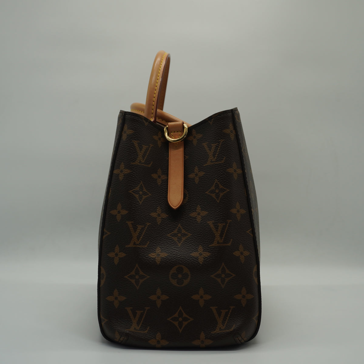 Louis Vuitton	Montaigne Monogram Canvas GHW Medium