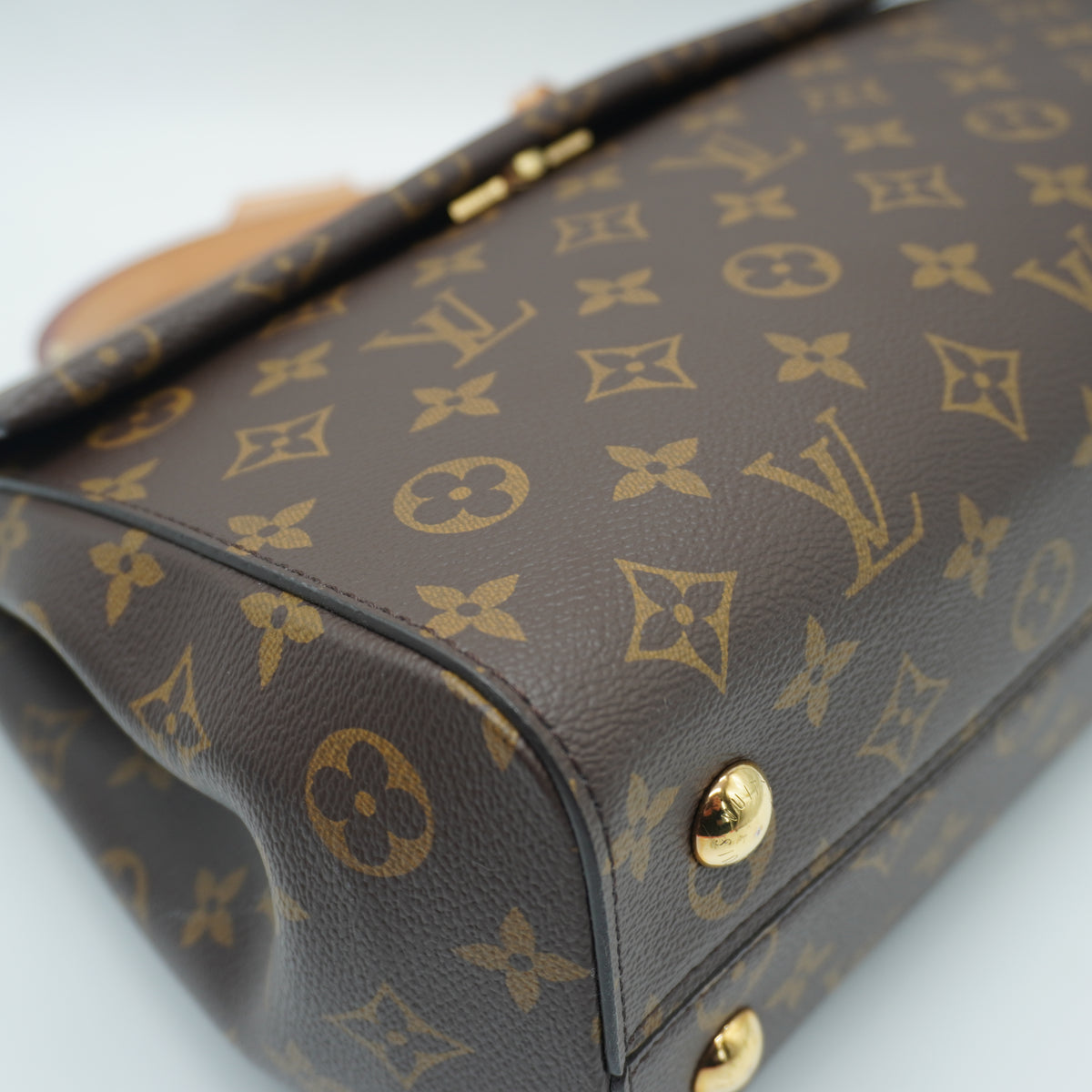 Louis Vuitton	Cluny MM Monogram Canvas GHW