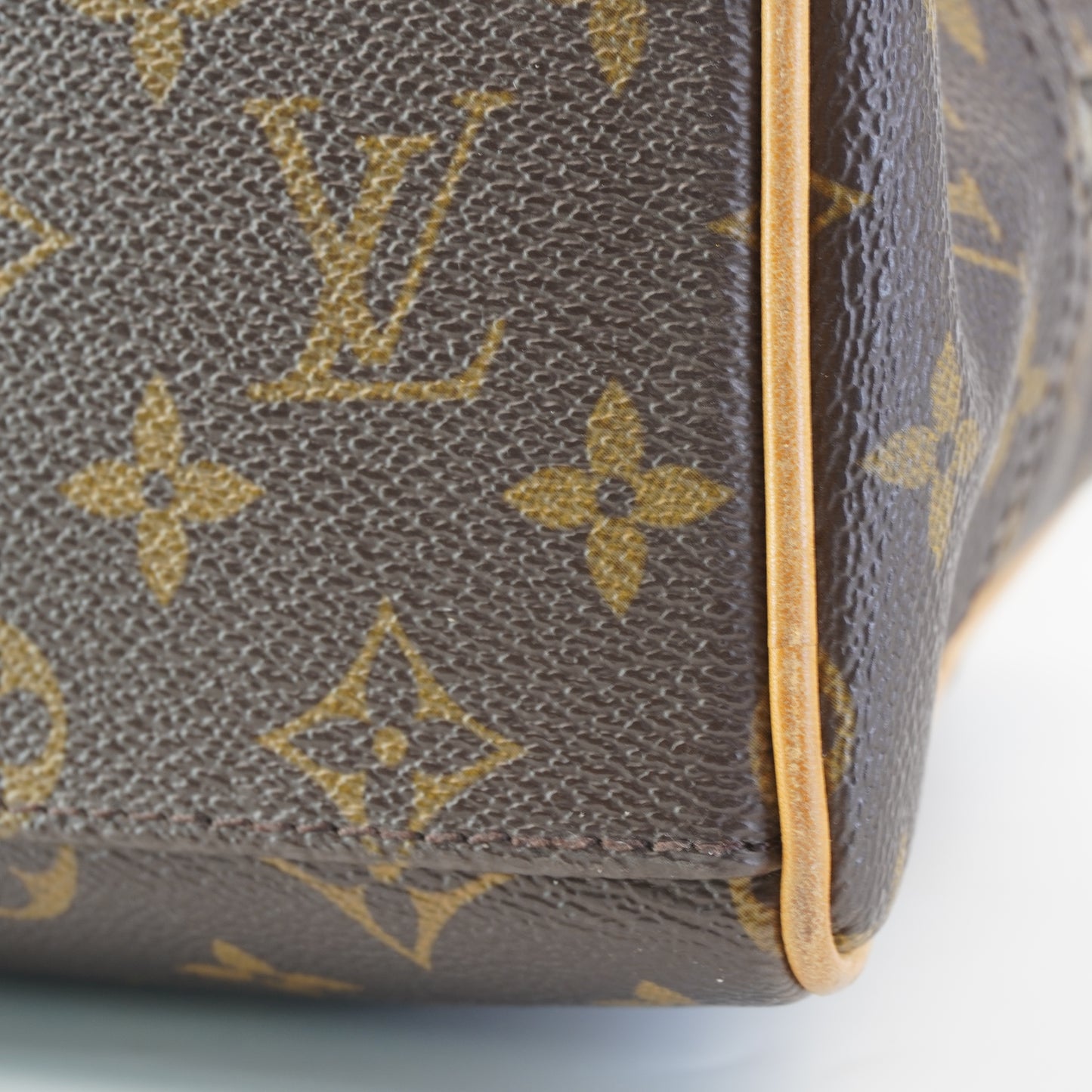 Louis Vuitton Monogram Monhattan GM M40025