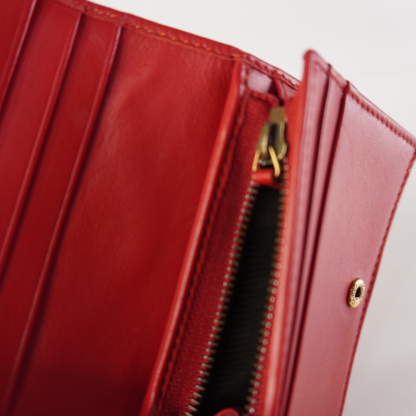 Gucci Quilted Wallet Red