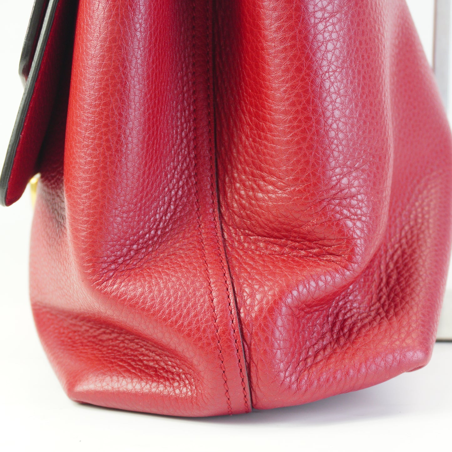 Gucci GG Leather Shoulder Bag Large Red GHW