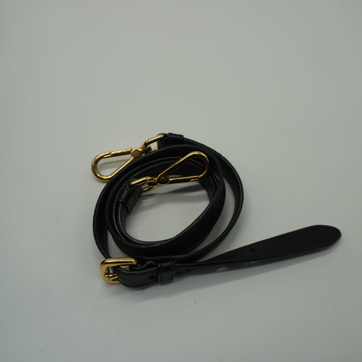 Prada	Gaufre Tessuto Medium Black GHW