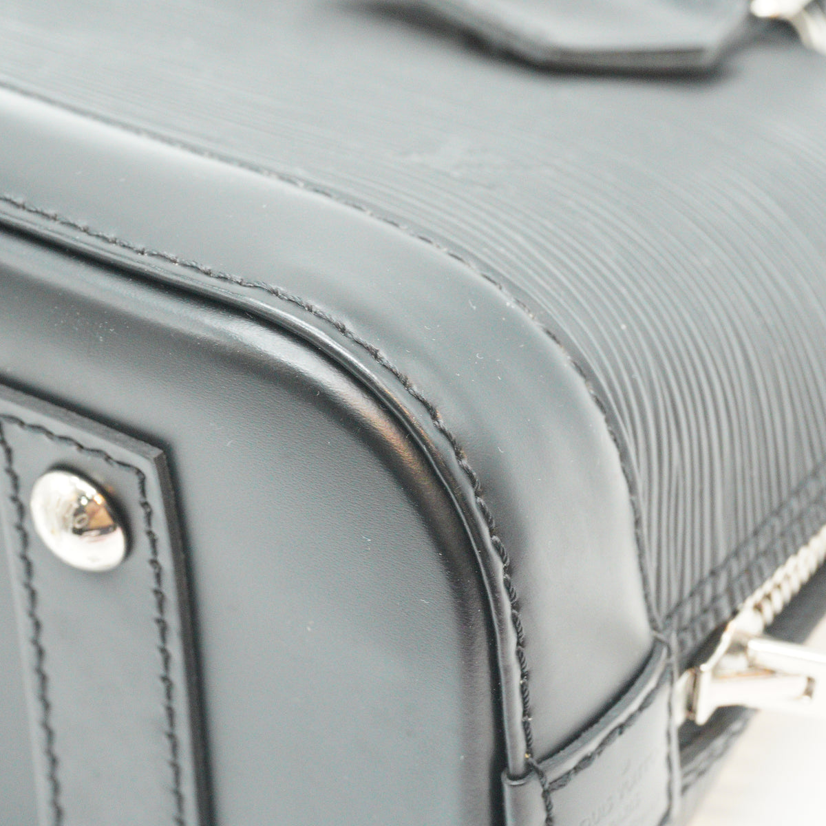 Louis Vuitton Alma BB Epi in Black SHW