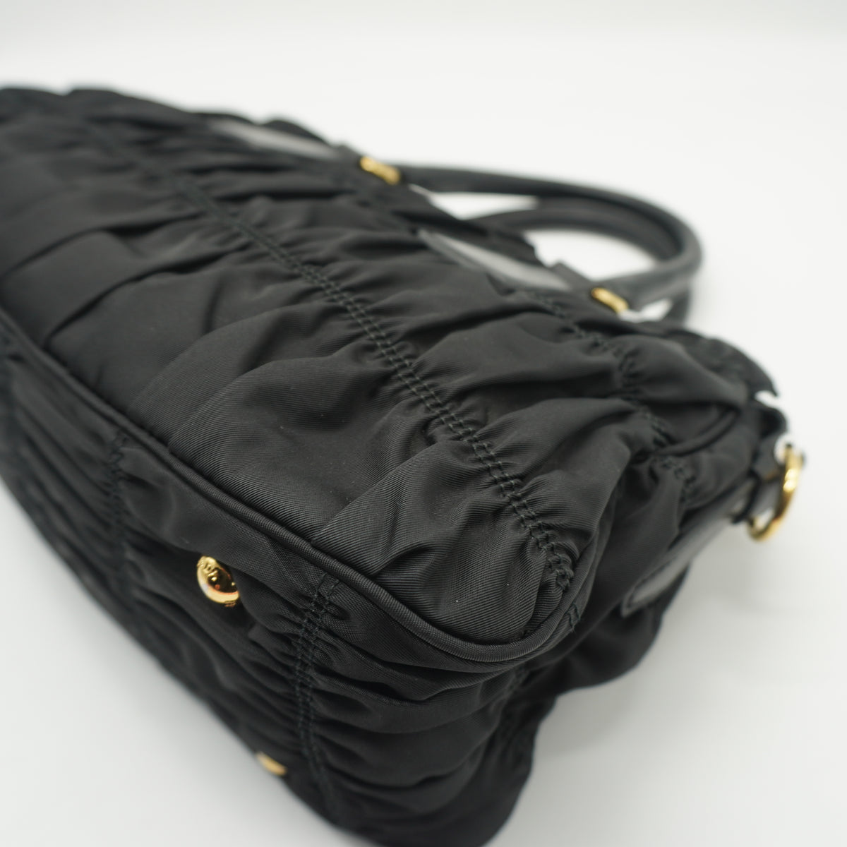 Prada	Gaufre Tessuto Medium Black GHW