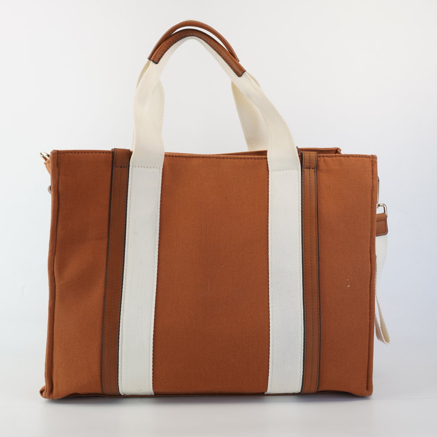 Chloe	Logo Changing Bag