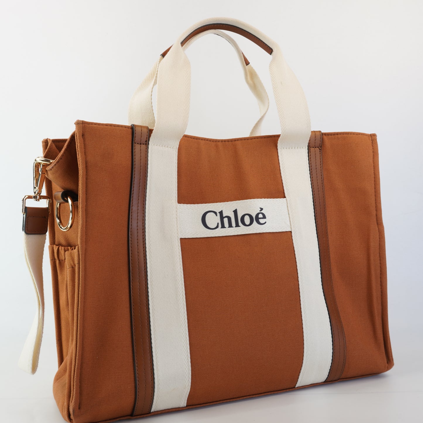 Chloe	Logo Changing Bag