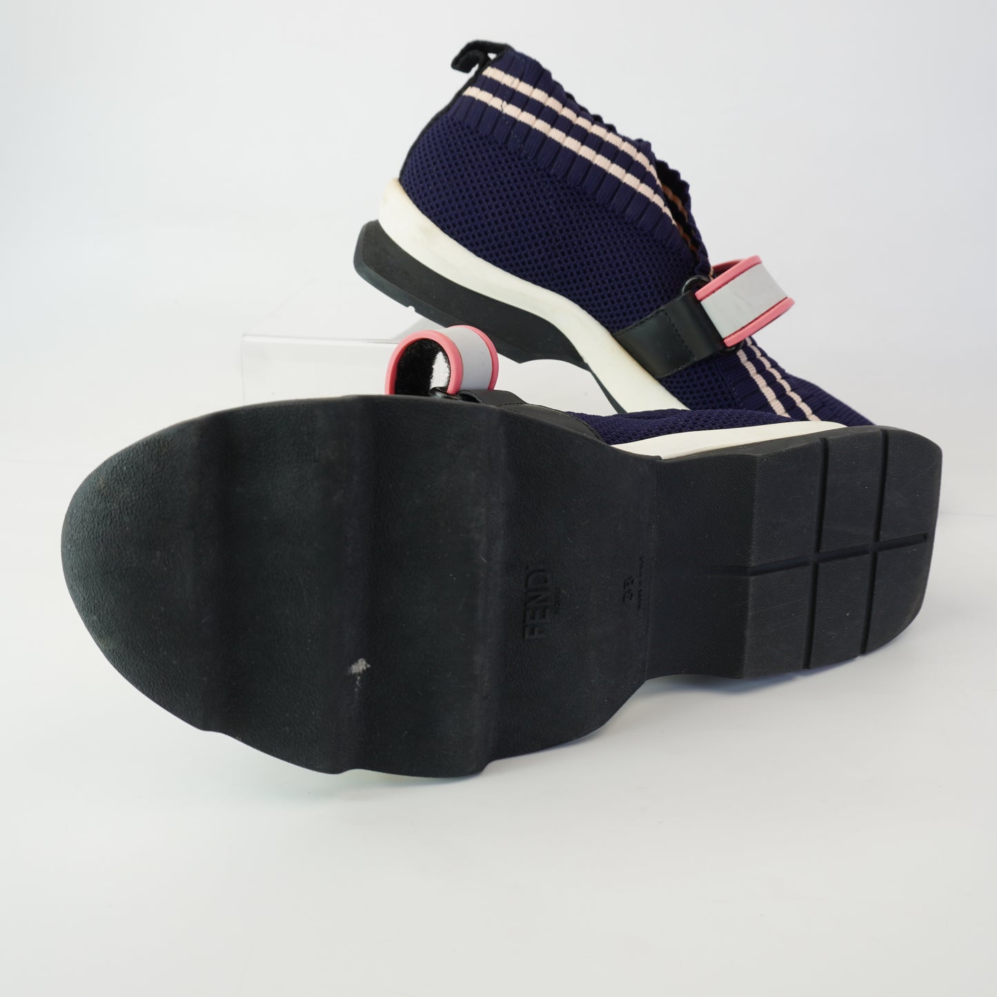 Fendi Sneakers 38