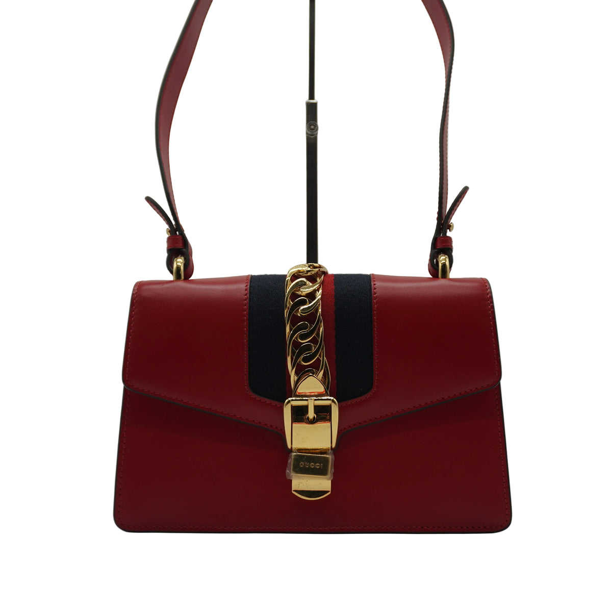 Gucci	Sylvie Shoulder Red Bag Medium GHW