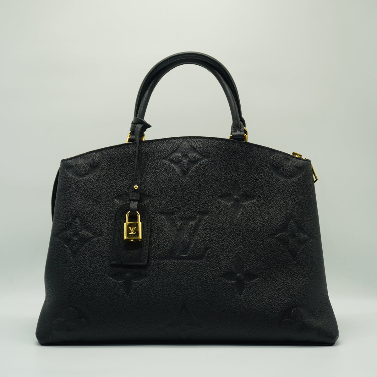 Louis Vuitton	Grand Palais MM Black GHW
