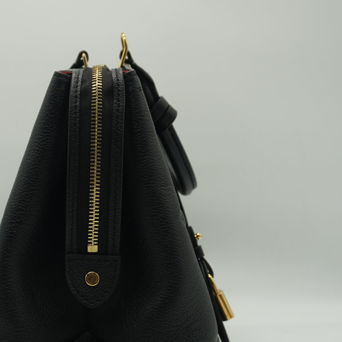 Louis Vuitton	Grand Palais MM Black GHW