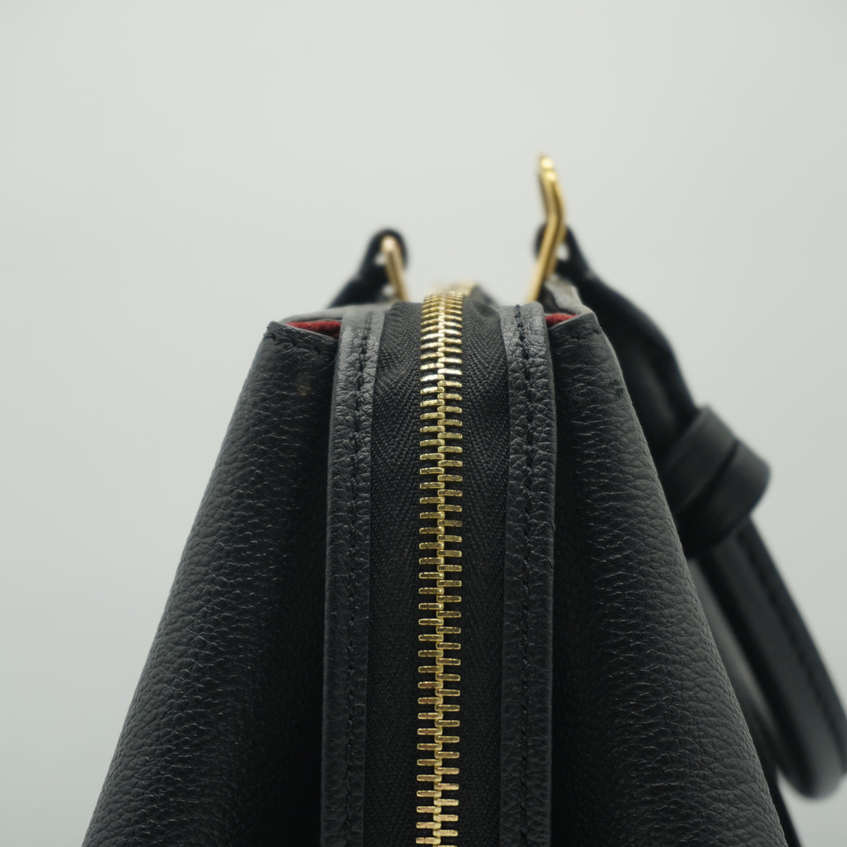 Louis Vuitton	Grand Palais MM Black GHW
