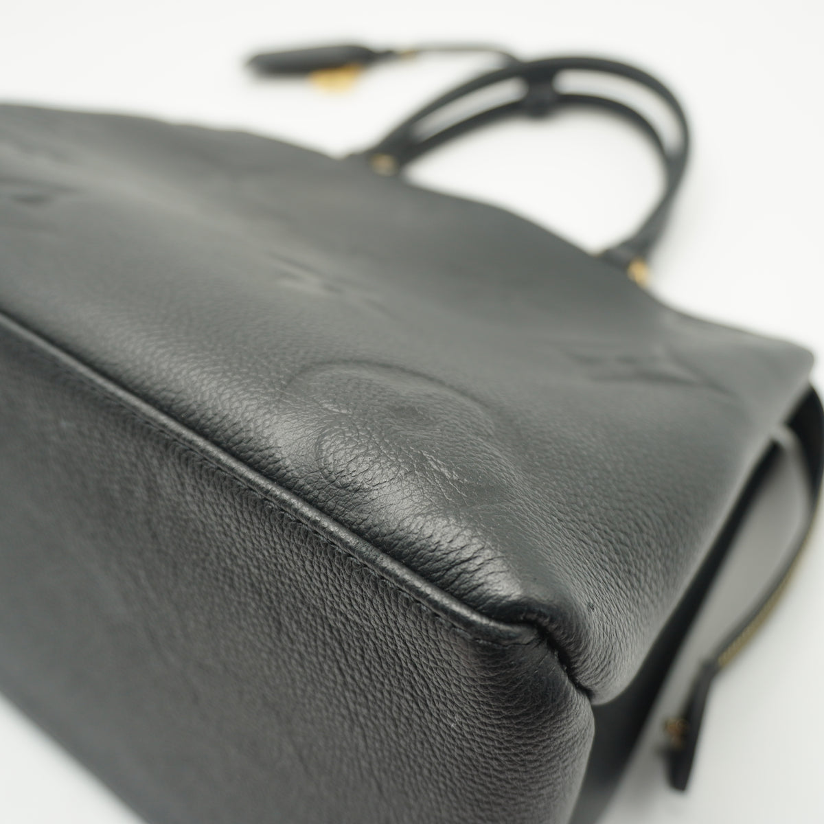 Louis Vuitton	Grand Palais MM Black GHW