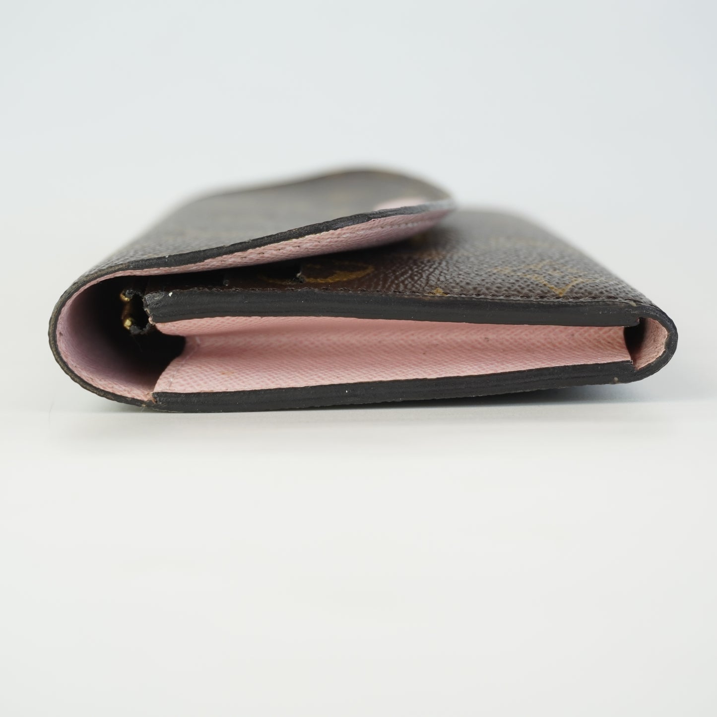 Louis Vuitton	Emilie Wallet