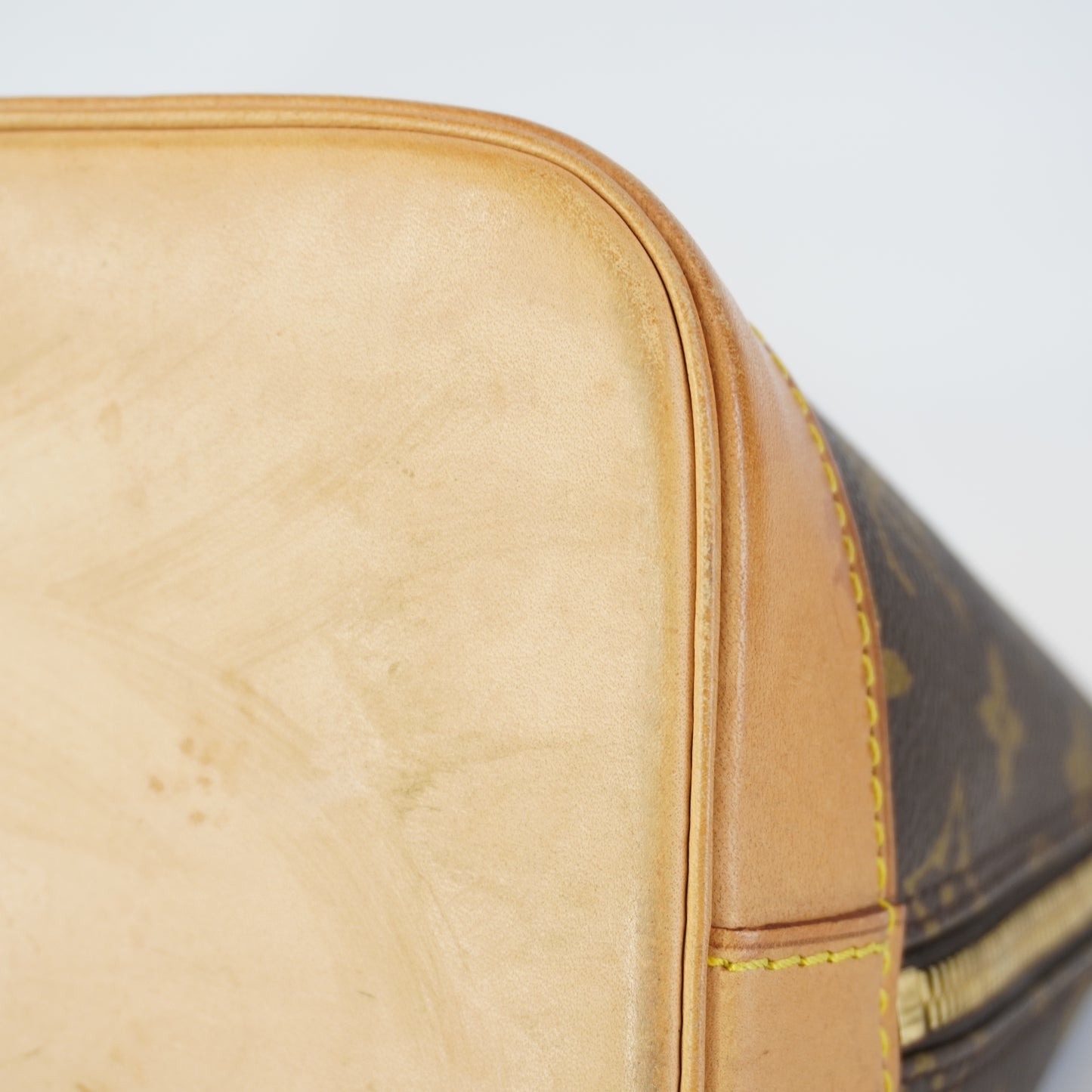 Louis Vuitton	Alma PM Monogram Canvas GHW Medium