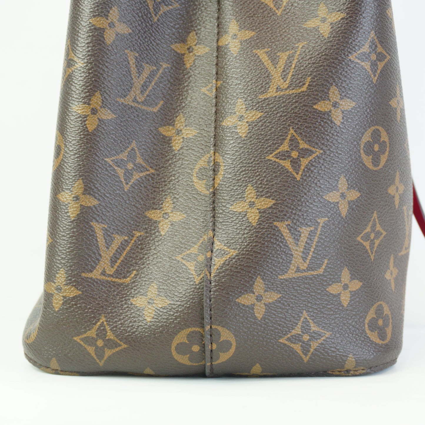 Louis Vuitton	NeoNeo MM Bucket Bag GHW