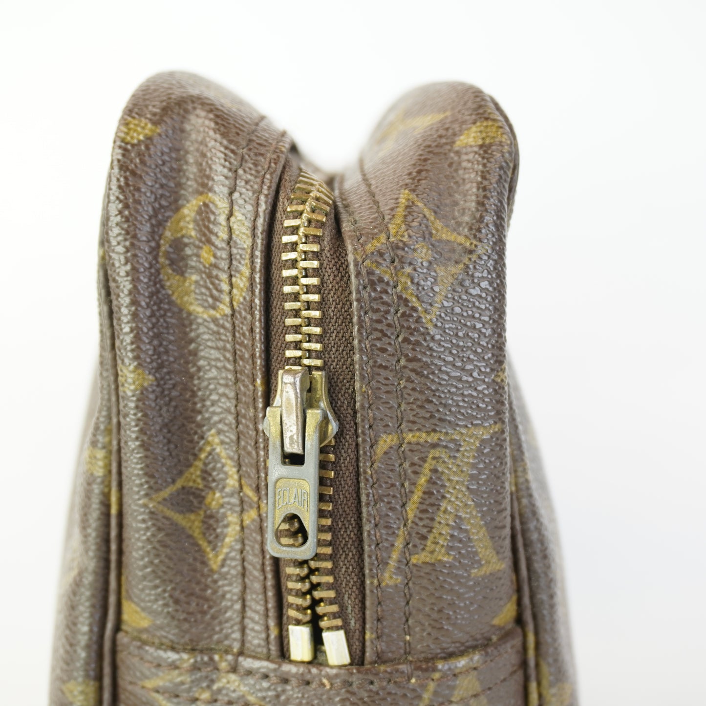 Louis Vuitton	Trousse Toilette 28 GHW Medium