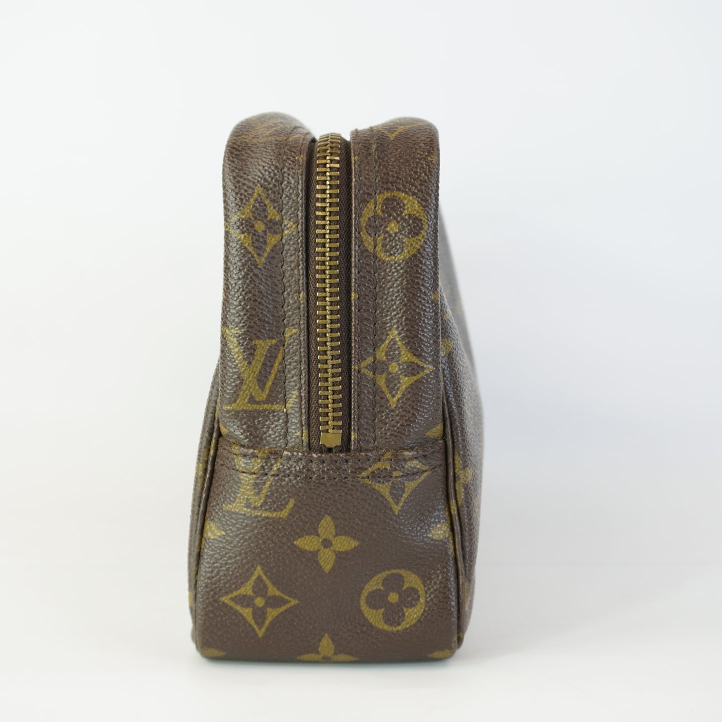 Louis Vuitton	Trousse Toilette 28 GHW Medium