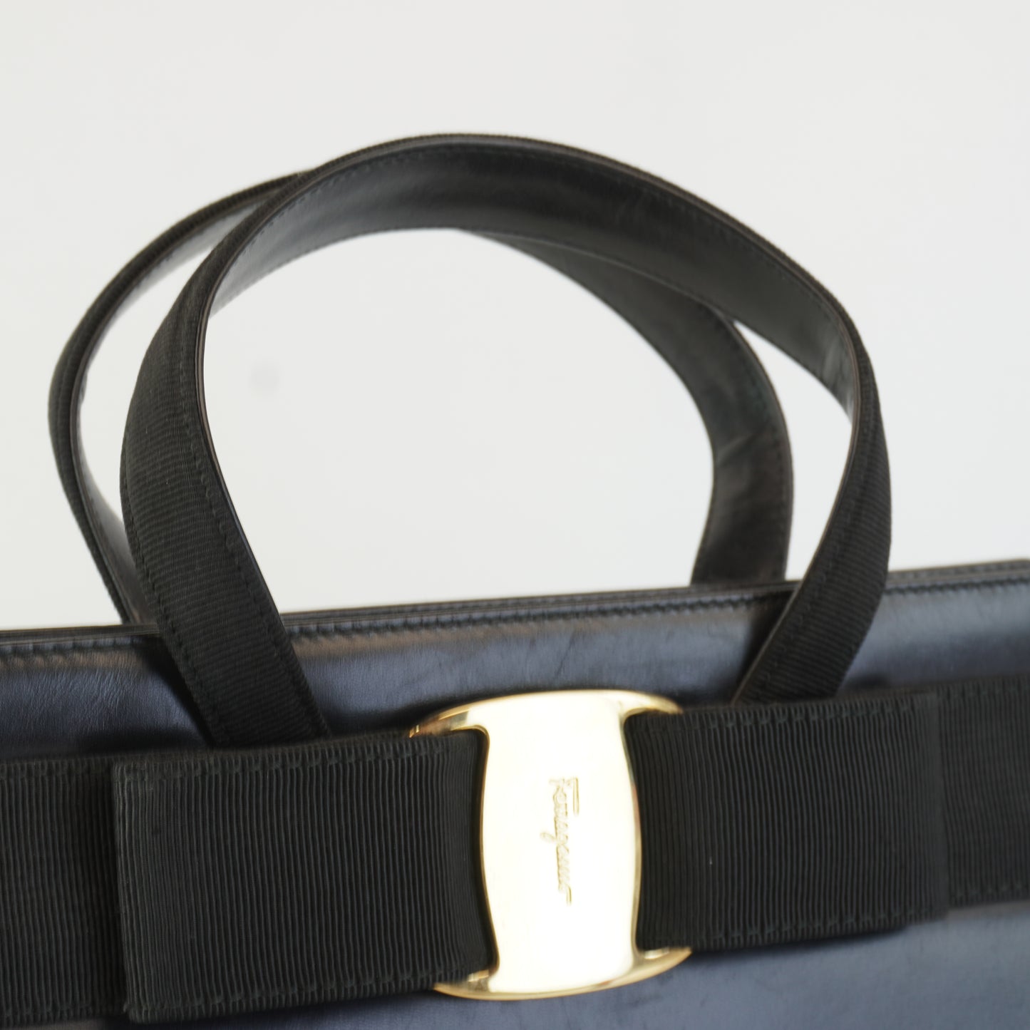 Salvatore Ferragamo Varra Ribbon