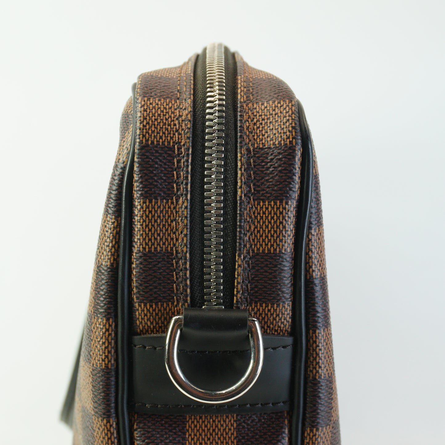 Louis Vuitton	Porte-Document Voyage DE SHW Medium