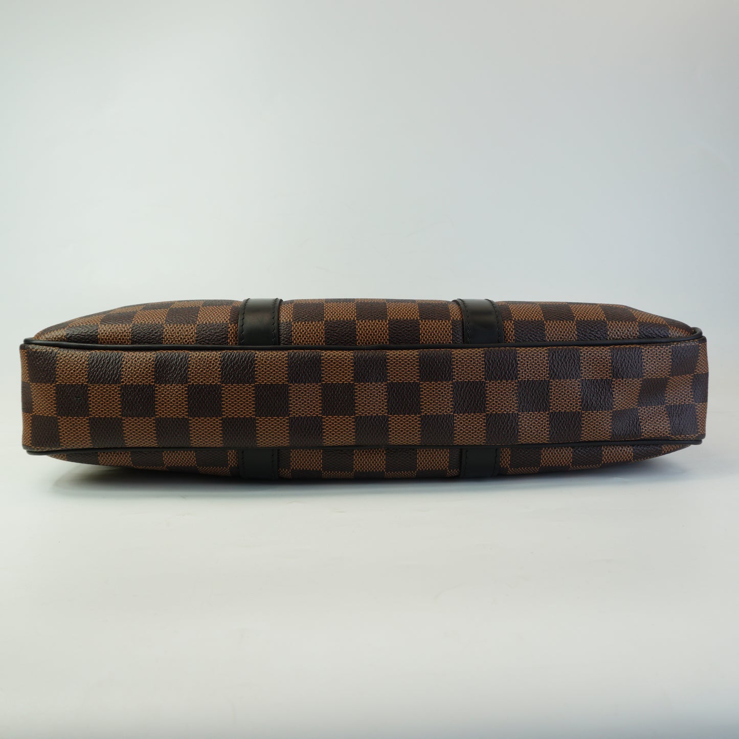 Louis Vuitton	Porte-Document Voyage DE SHW Medium