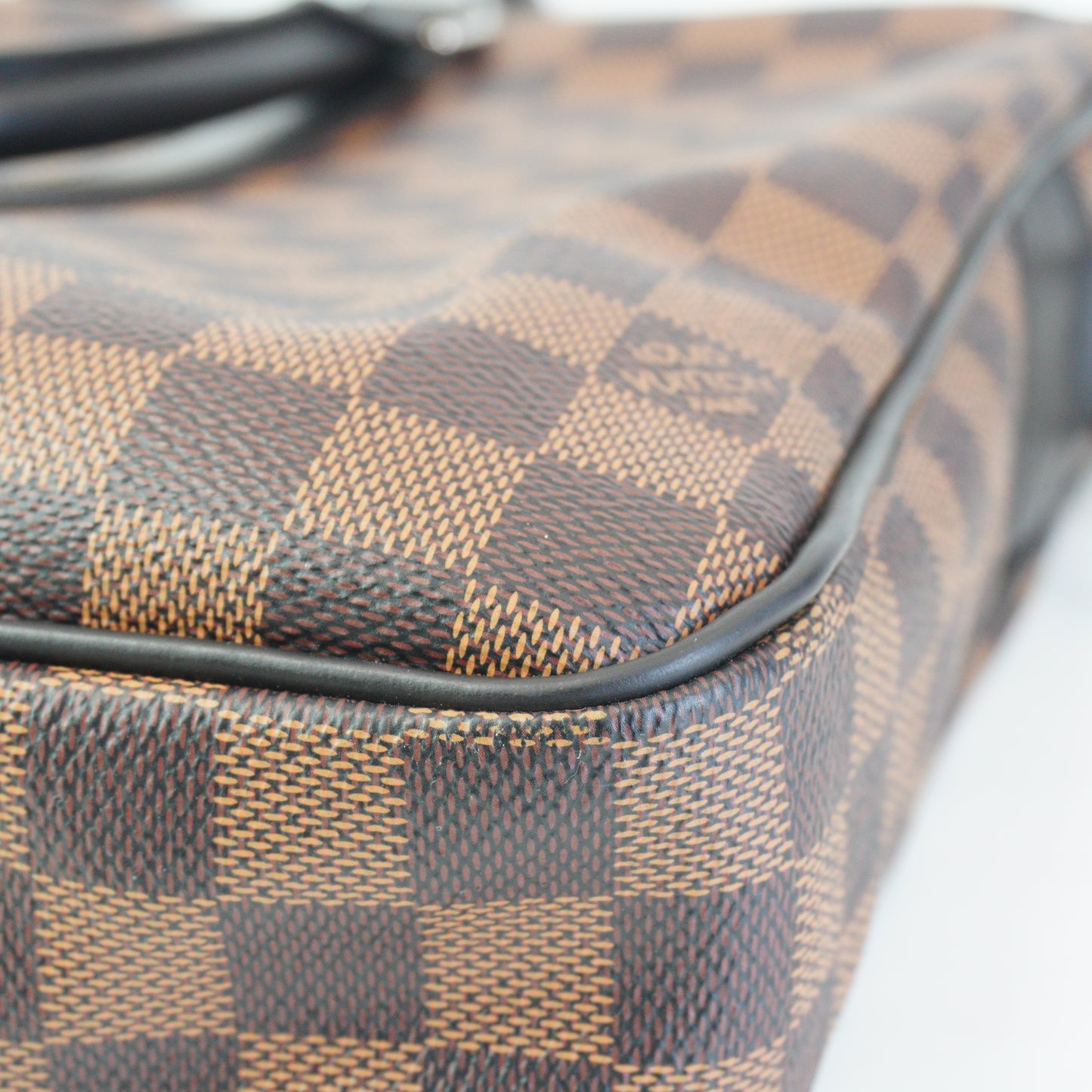 Louis Vuitton	Porte-Document Voyage DE SHW Medium