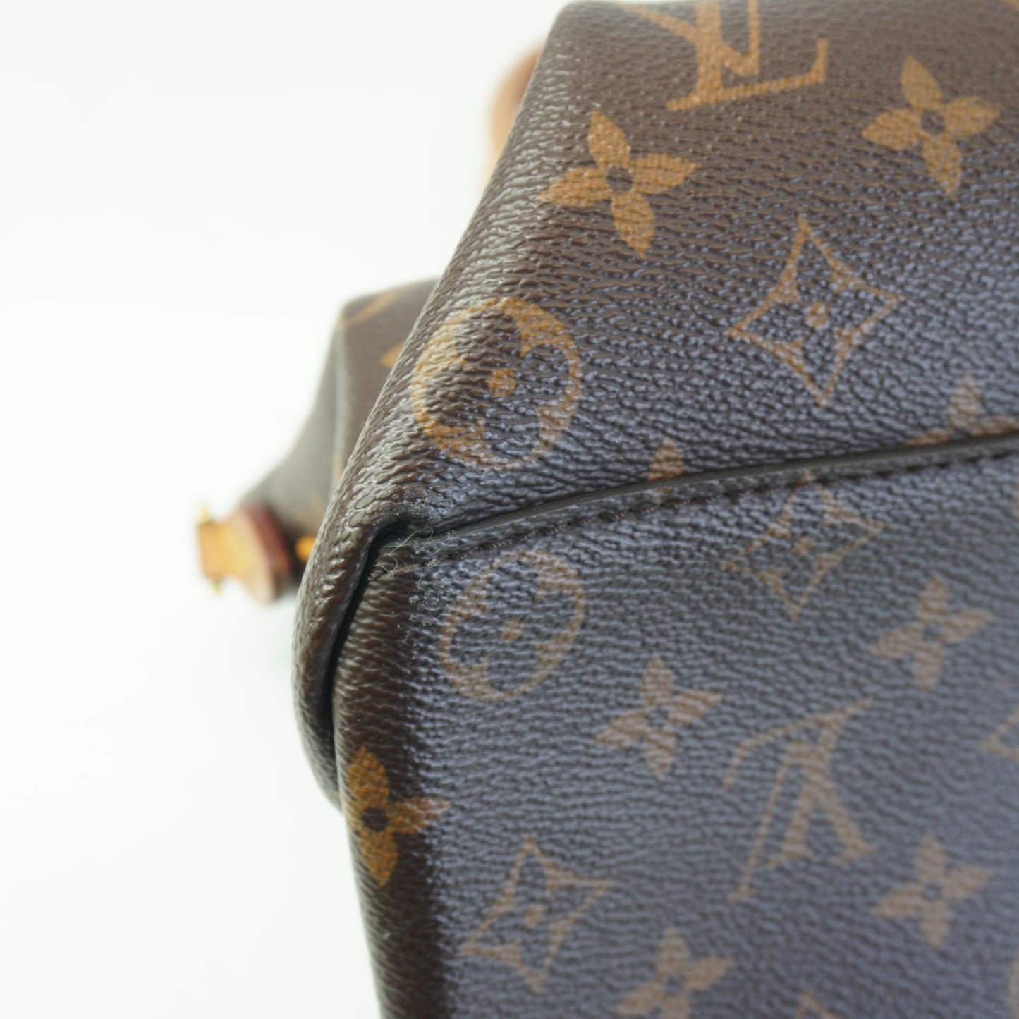 Louis Vuitton	Rivoli Mono Medium GHW