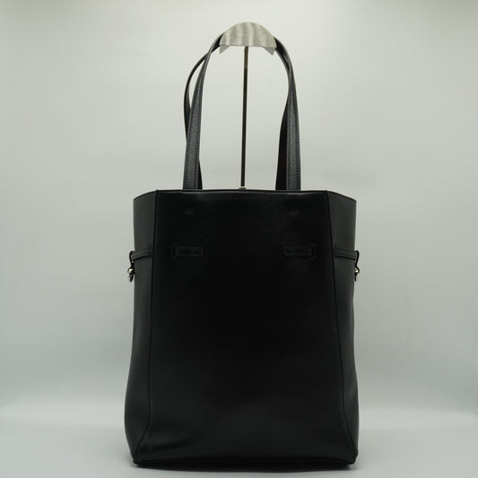 Givenchy	Voyou Tote medium black SHW