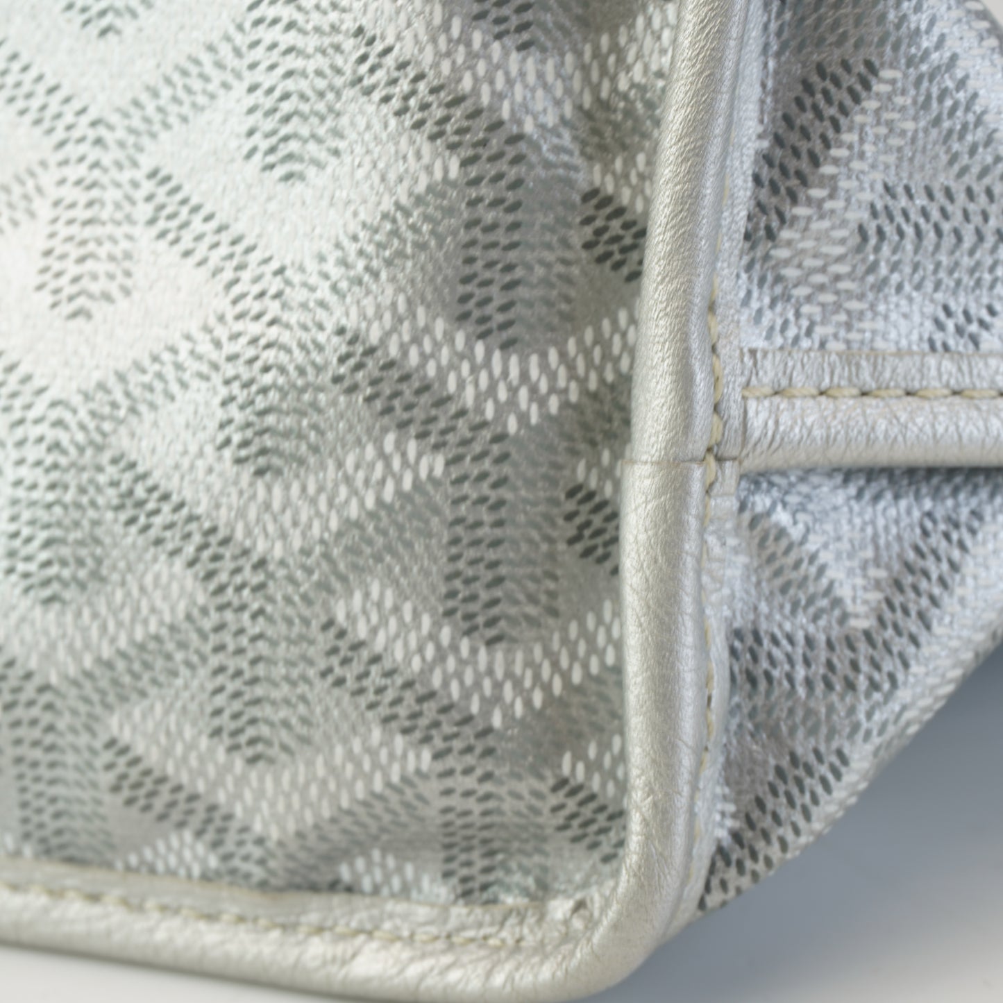Goyard	Anjou Mini Bag