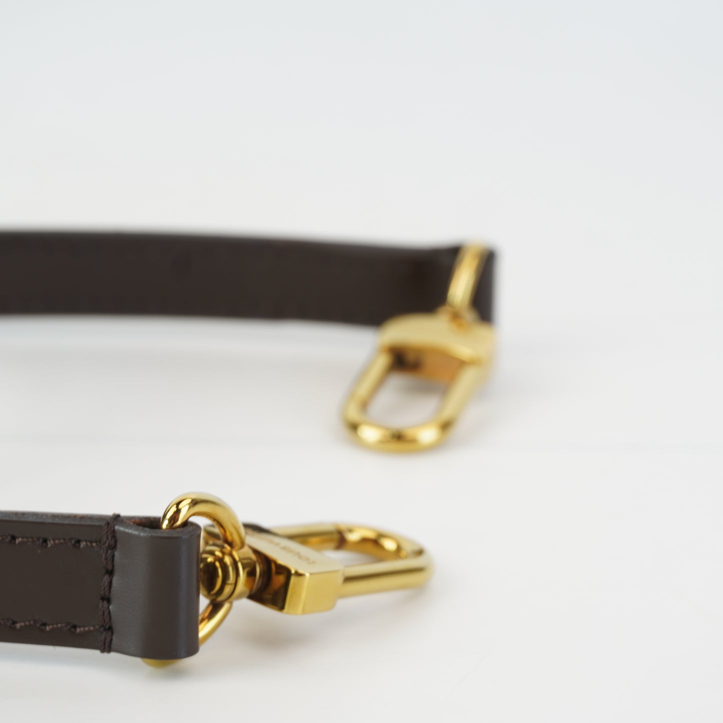 Louis Vuitton	Kensington