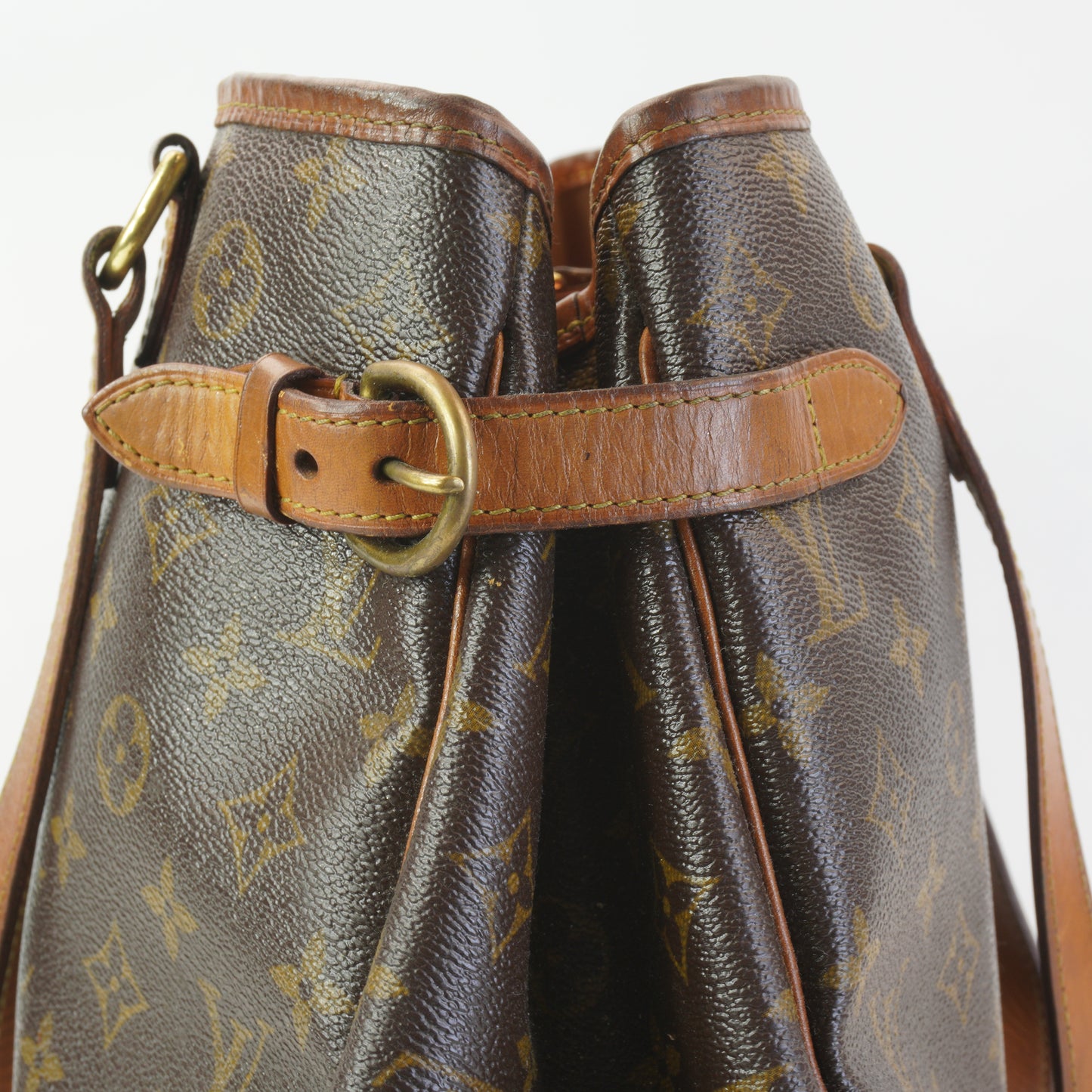 Louis Vuitton	Batignolles Horizontal GHW Large