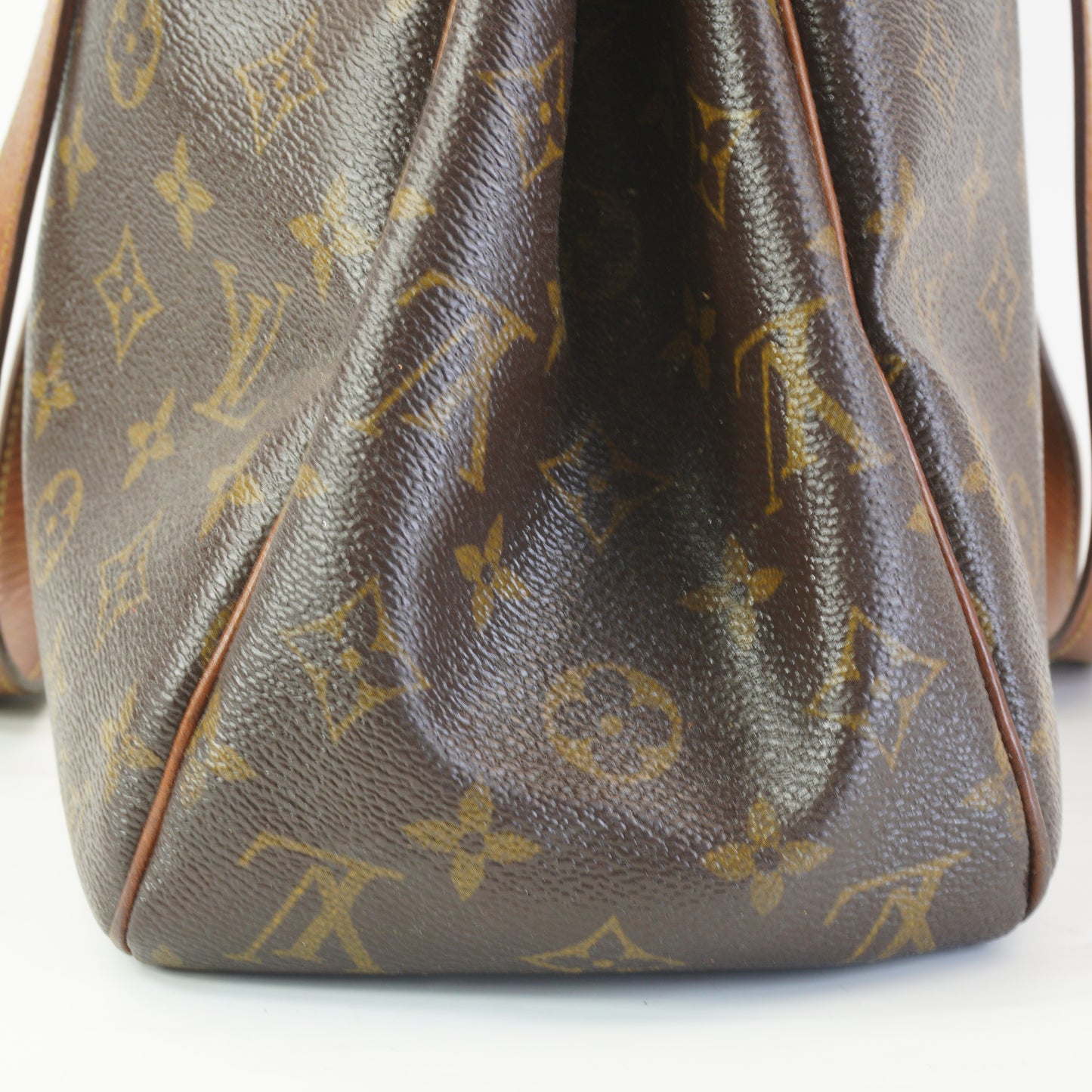 Louis Vuitton	Batignolles Horizontal GHW Large