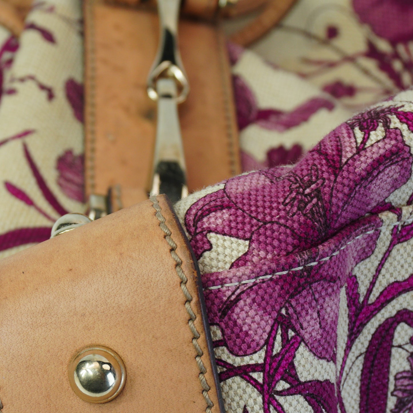 Gucci Pelham Floral Canvas Hobo Bag Medium GHW