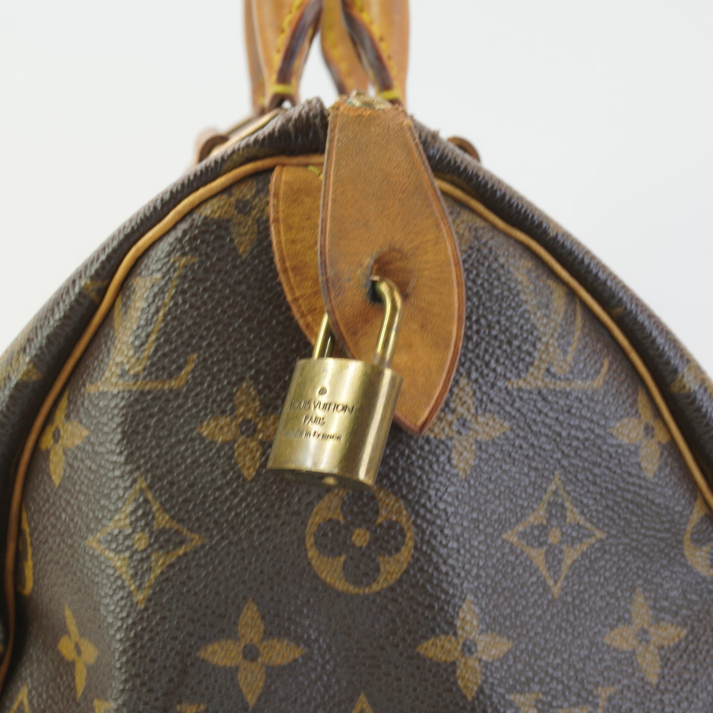Louis Vuitton	Speedy 30 GHW