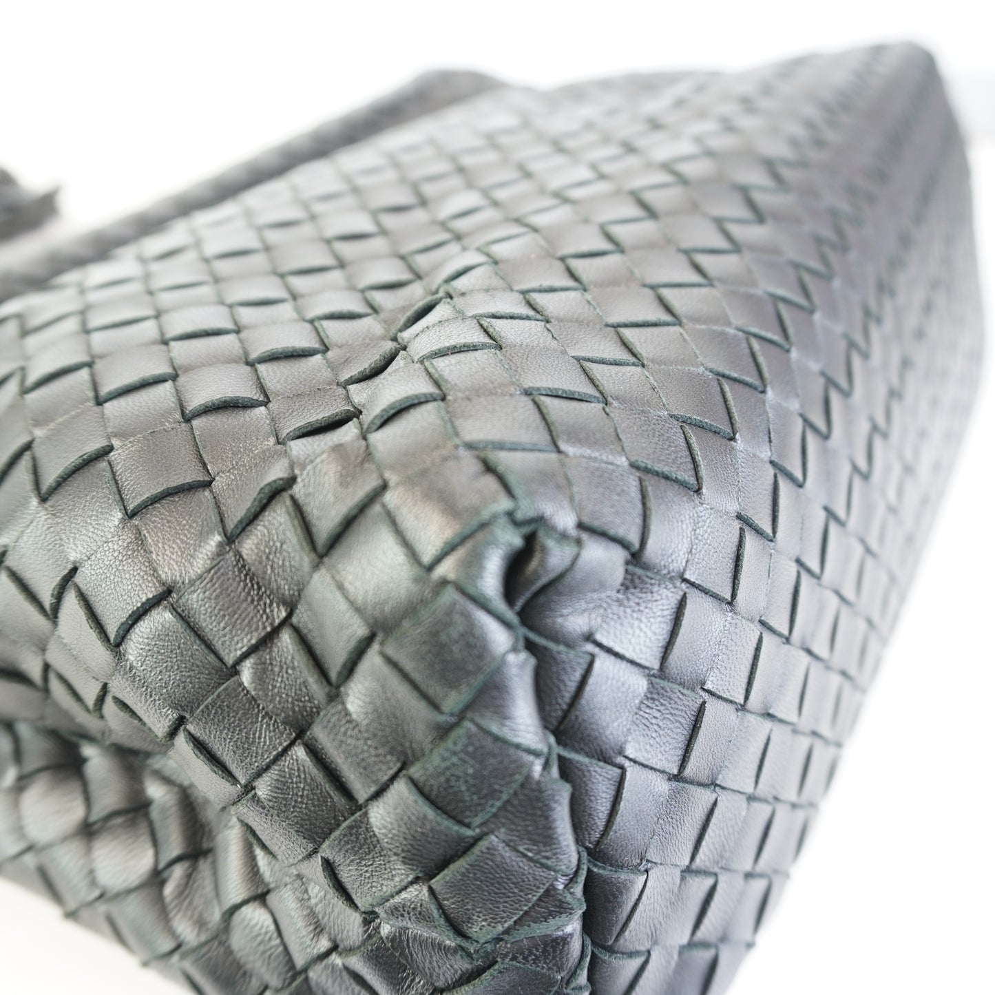Bottega Veneta Intrecciato Medium Flap Black Bag MHW