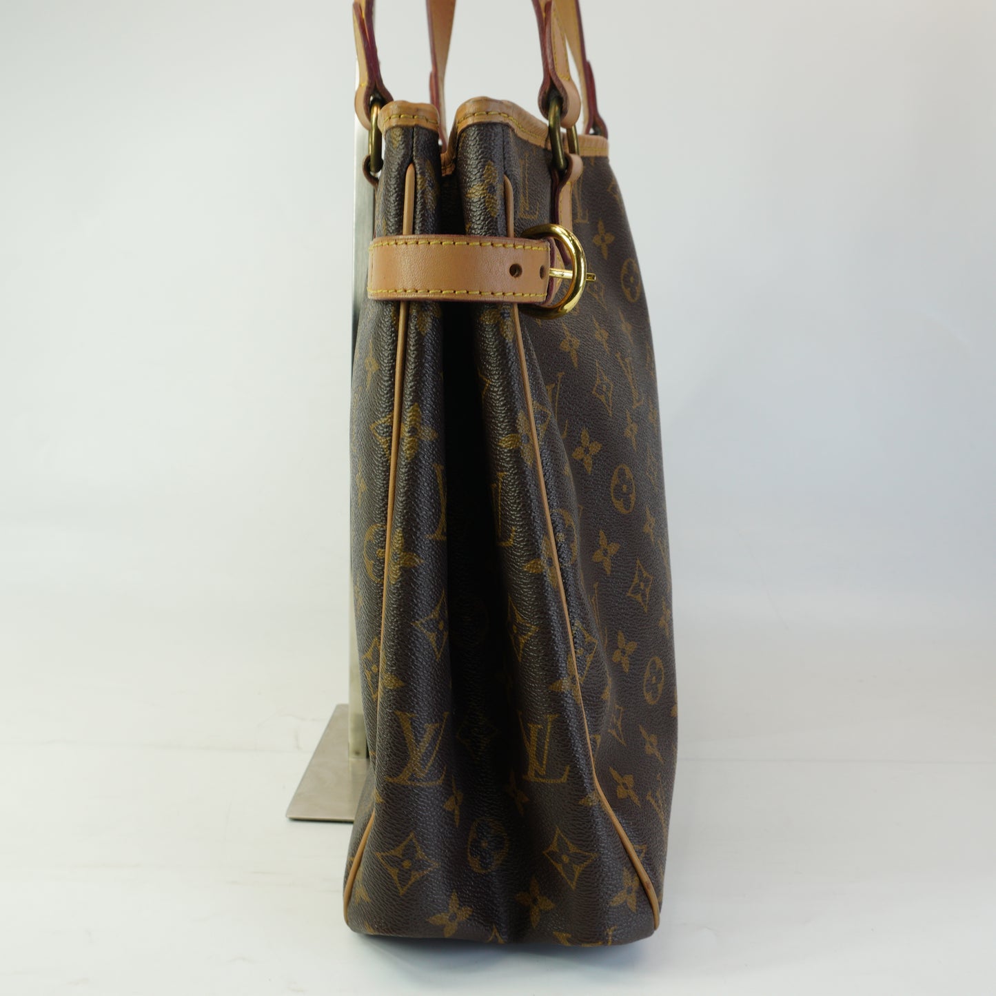 Louis Vuitton	Batignolle Vertical Mono Medium GHW