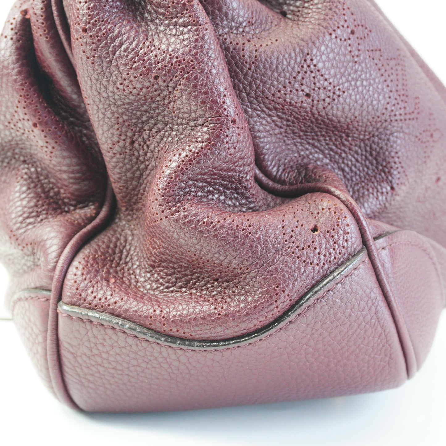 Louis Vuitton	Mahina Solor PM Bag Burgundy Large GHW
