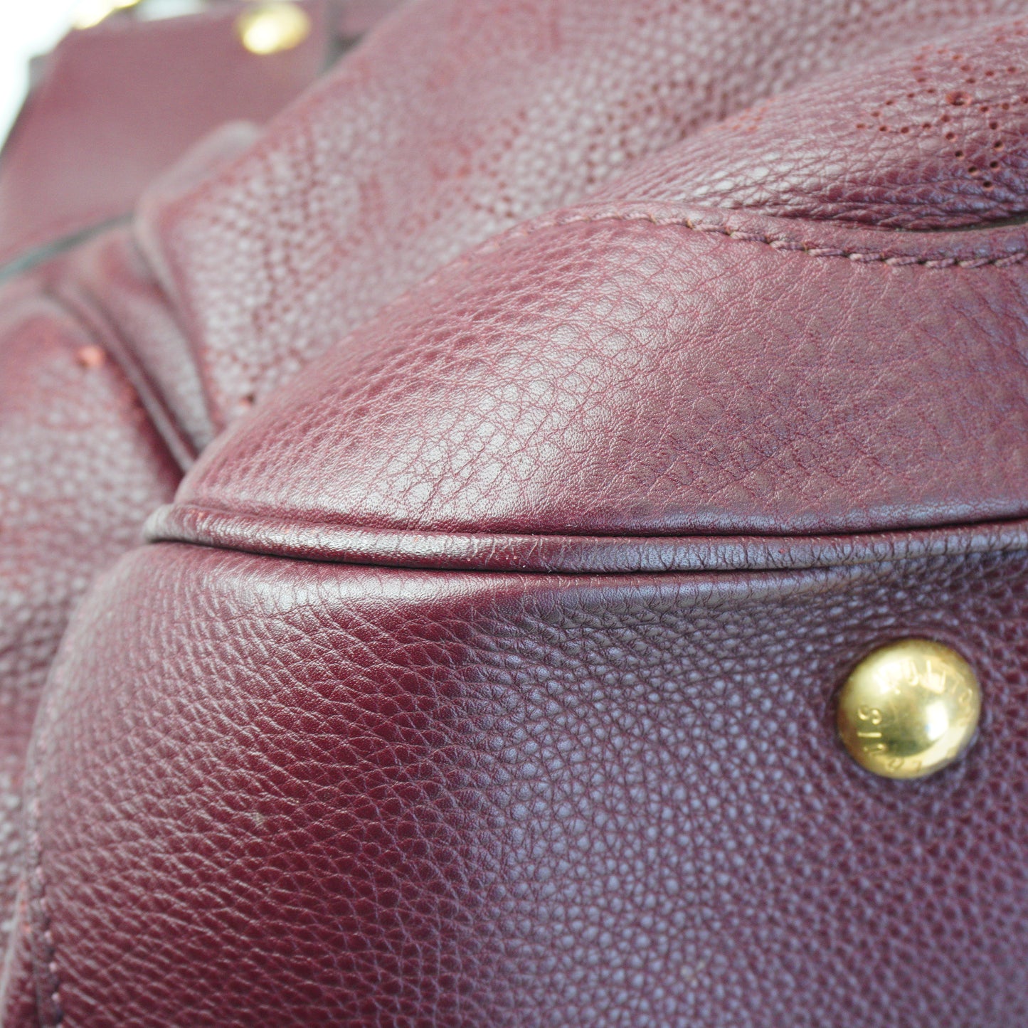 Louis Vuitton	Mahina Solor PM Bag Burgundy Large GHW