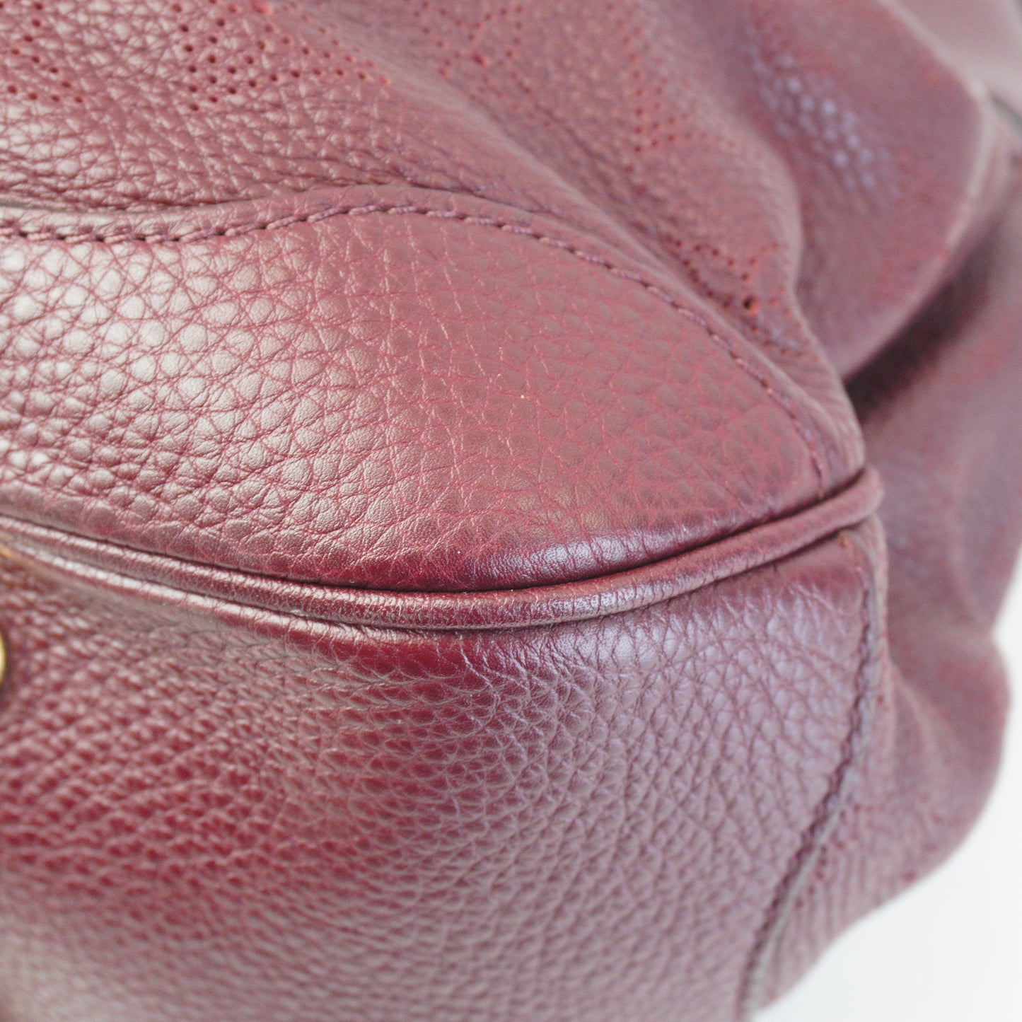 Louis Vuitton	Mahina Solor PM Bag Burgundy Large GHW