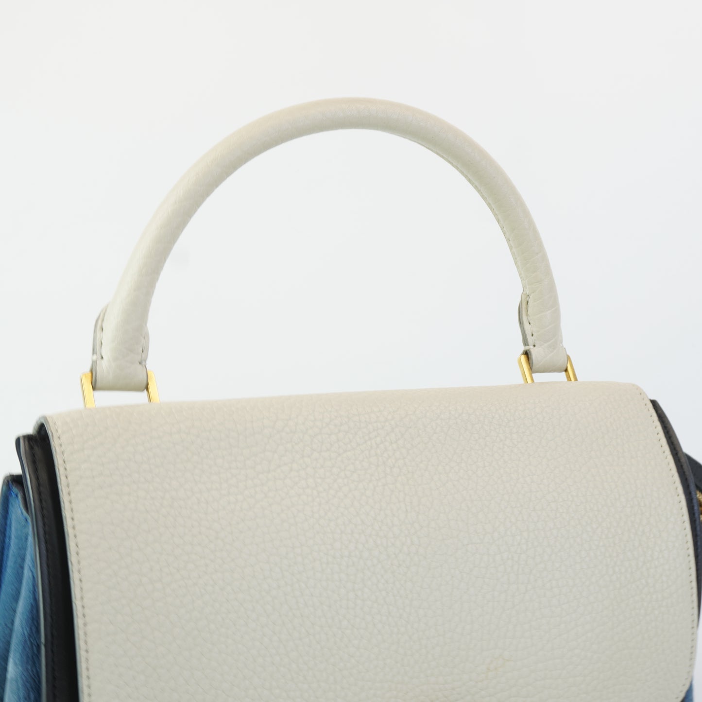 Celine Trapeze