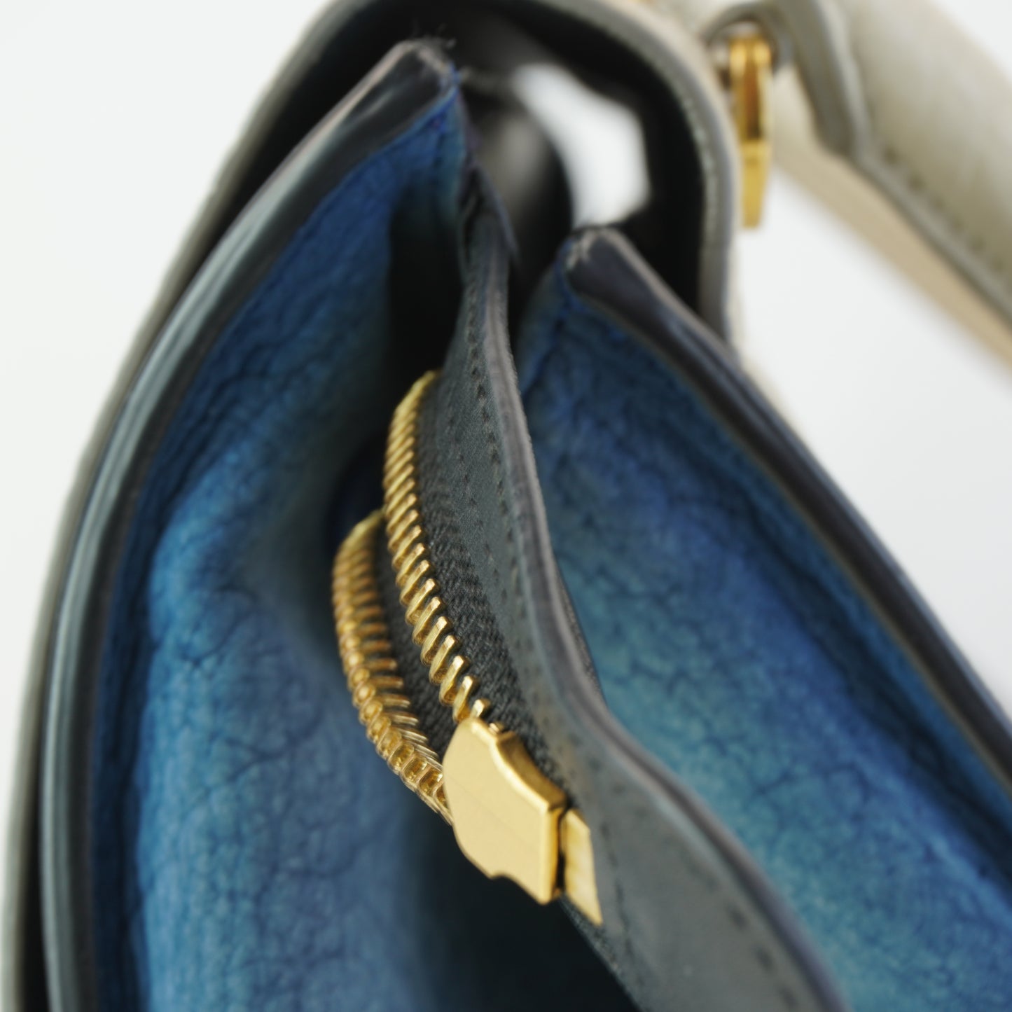 Celine Trapeze