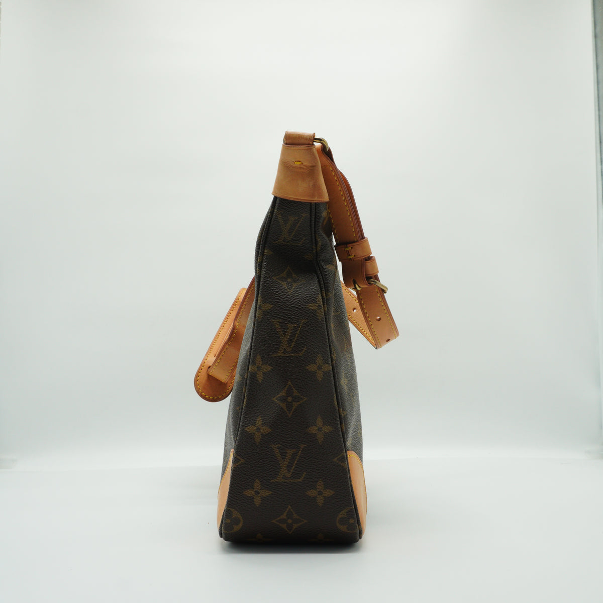 Louis Vuitton Boulogne Monogram Medium GHW