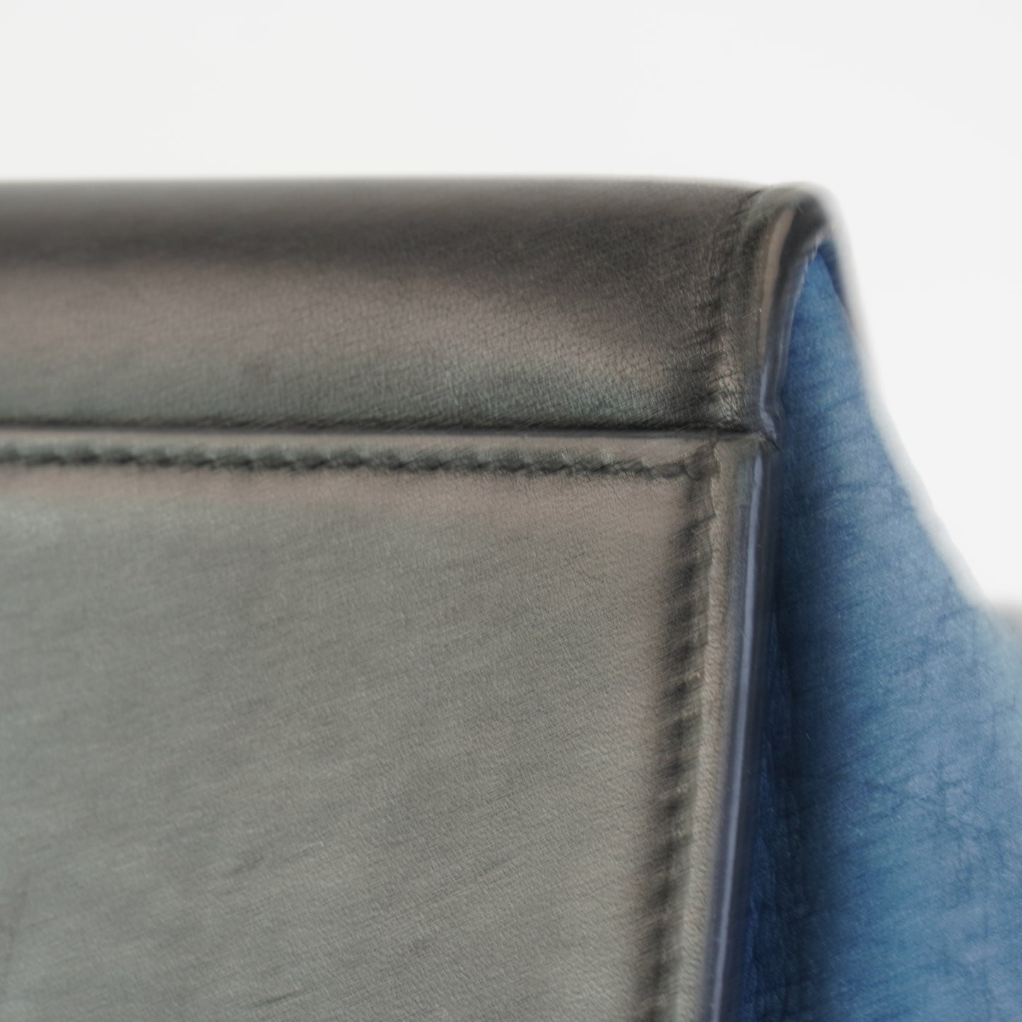 Celine Trapeze