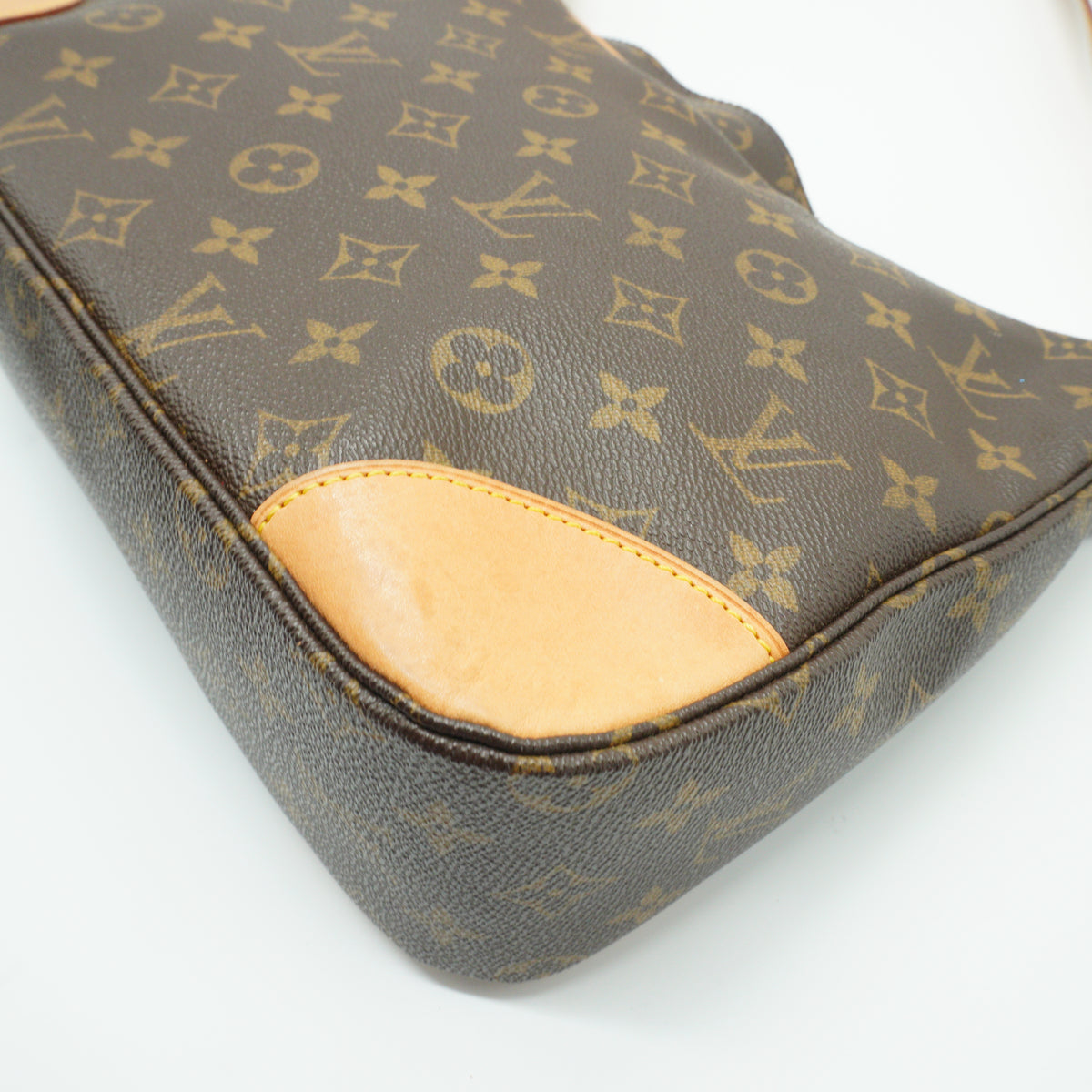 Louis Vuitton Boulogne Monogram Medium GHW