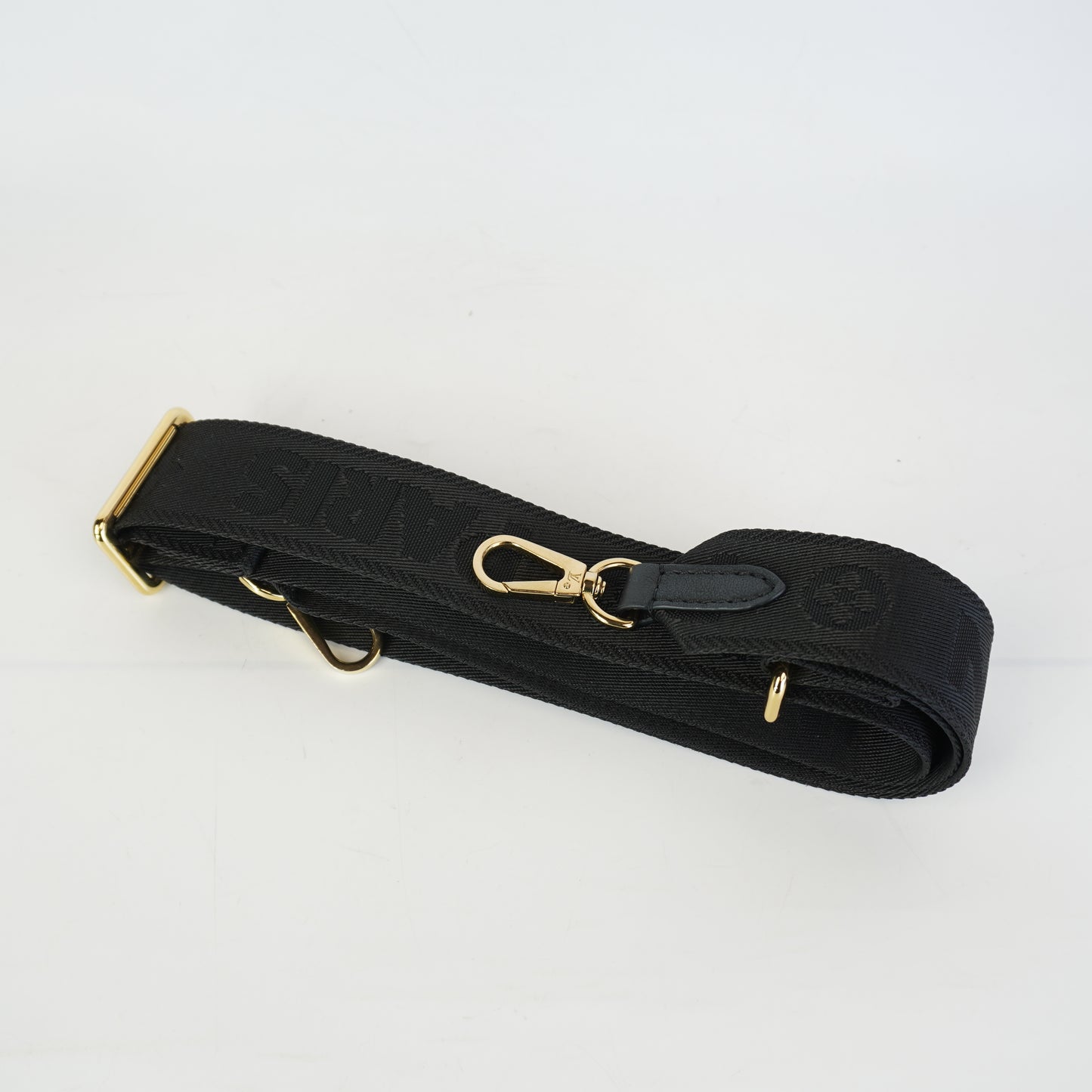 Louis Vuitton	Over the Moon GHW Medium